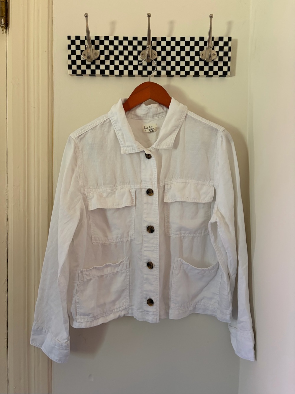 Women’s White Button-Front Utility Jacket